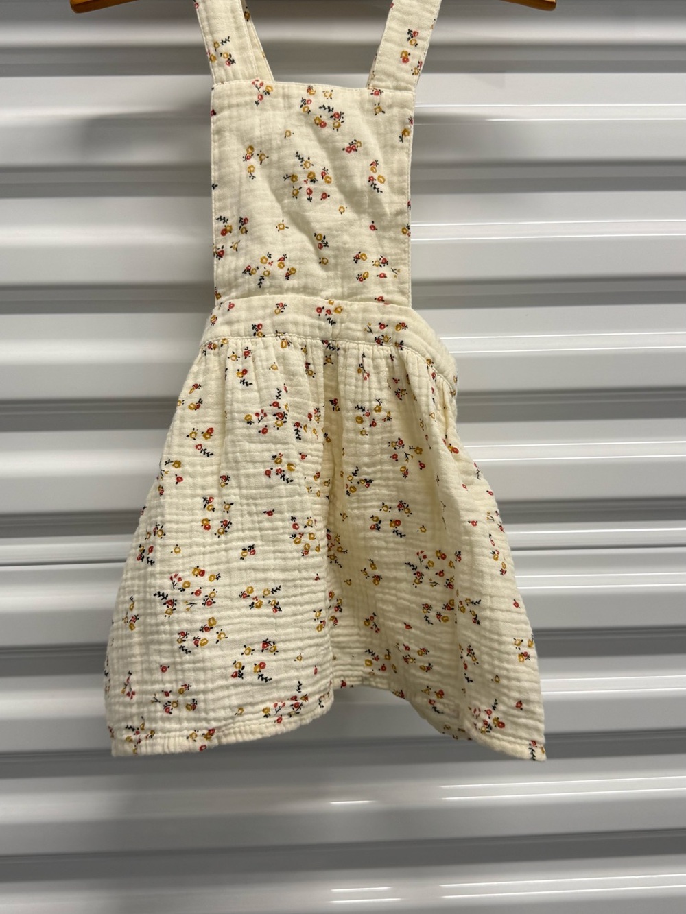 Zara cream Floral Girls' Pinafore Dress 3-4 years